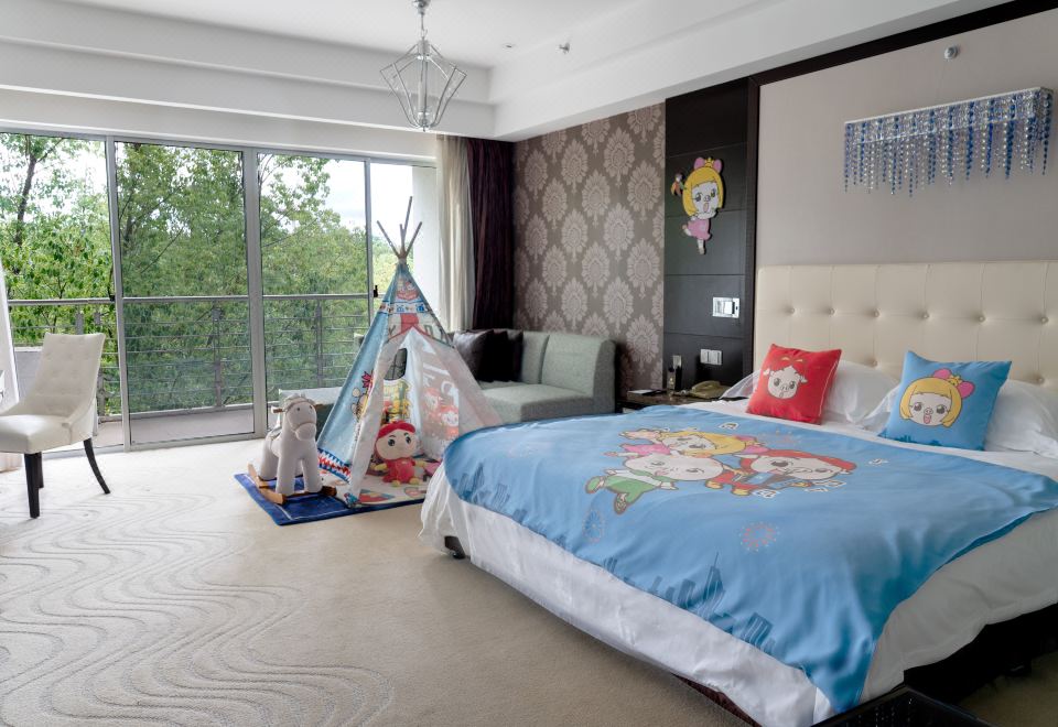 5號樓?動漫影院親子大床房