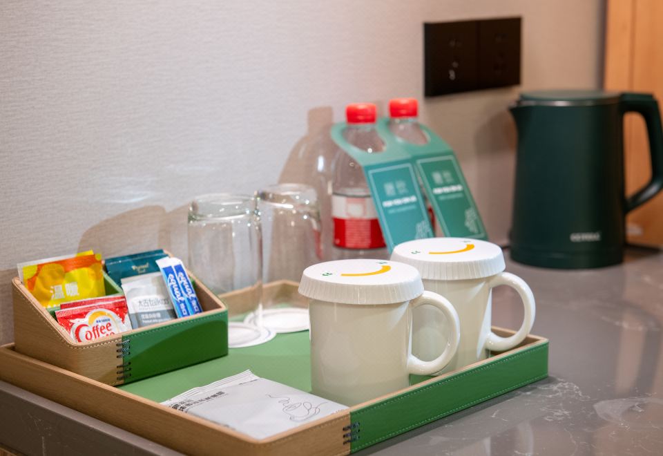 豪华西塔景大床房（璀璨西塔夜景+云朵记忆枕）