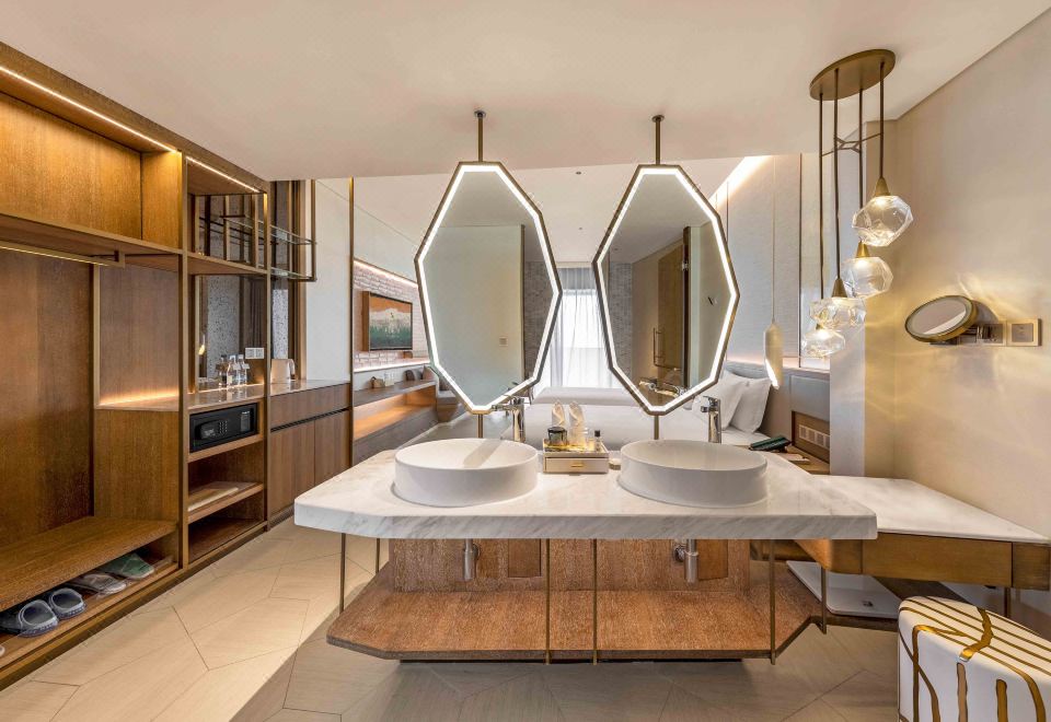 云逸正海景雙床房