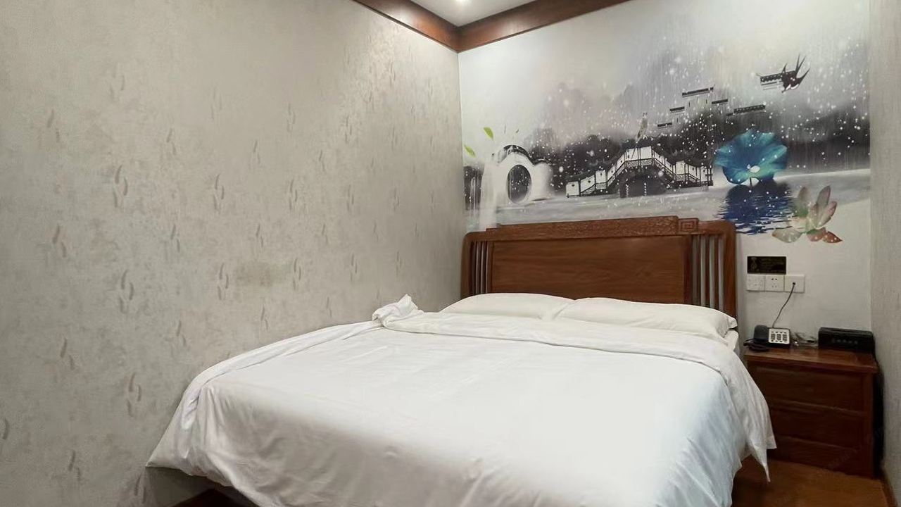 优选特惠大床房