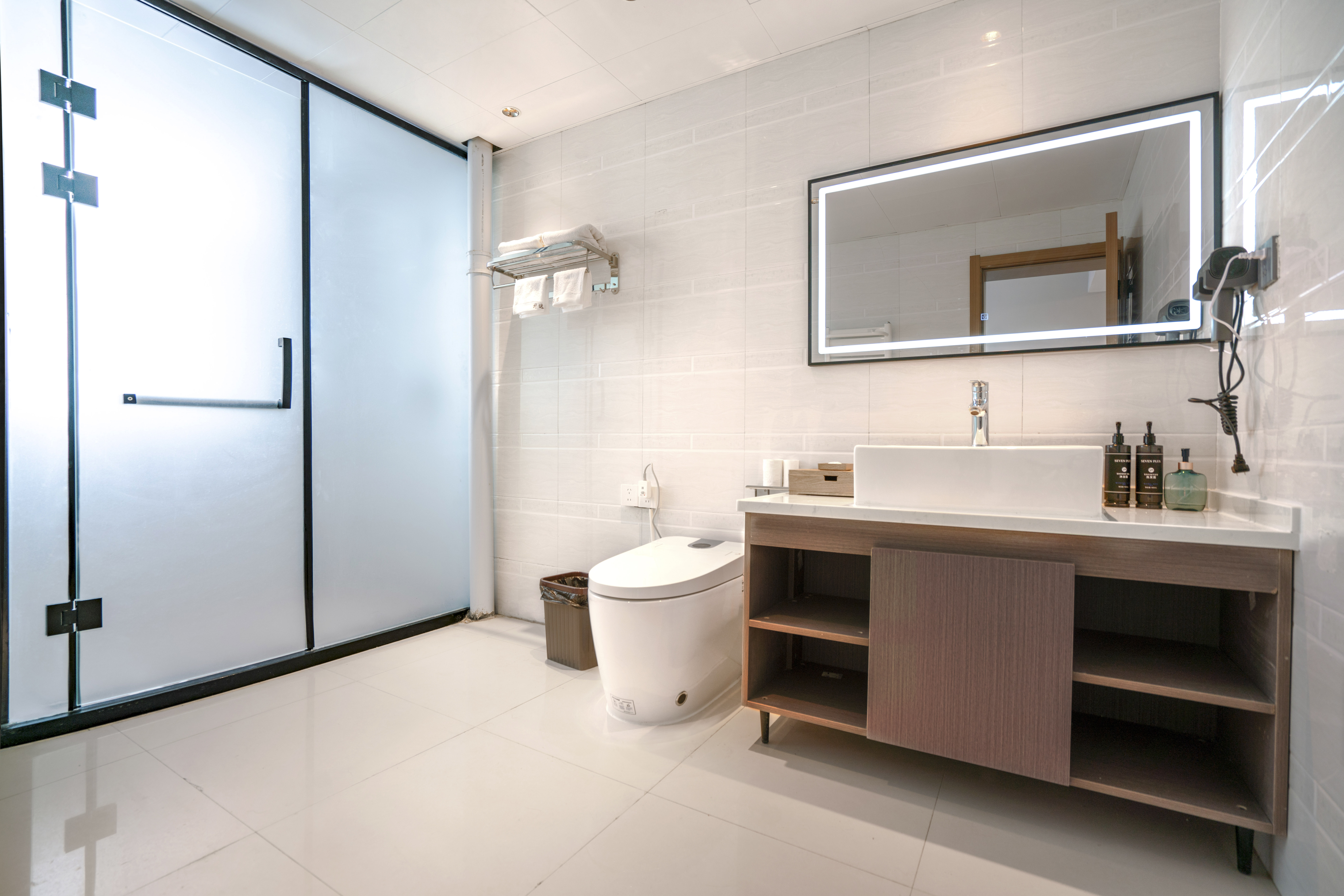 商务家庭套房（两室两厅两衞+滚筒洗衣机+智能马桶）