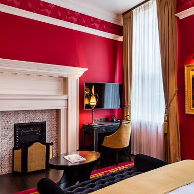 Superior Room L＇oscar London Promo Code