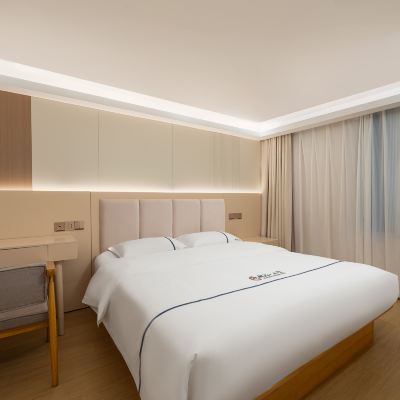 山墅·兩室一廳家庭房（小客廳+智能馬桶） 微泊·山墅飯店（陽朔西街灕江店）優惠