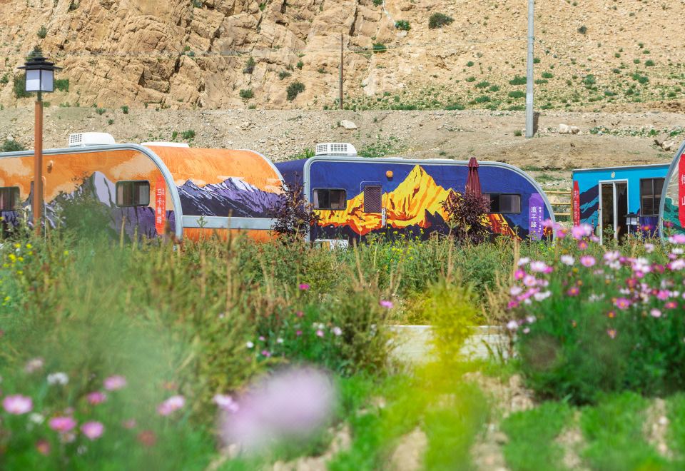 Pingcuo kangsang Everest base camp oxygen rich HotelOxygen Diffusion, Camping Star Gazing Twin Bed Rv (Scenic View Terrace + Sunshade)