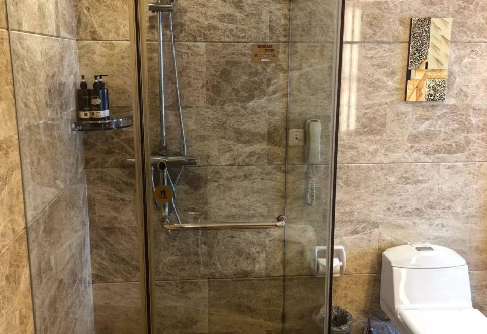 行政豪华套房（小度音箱+助眠床垫+180度全景）