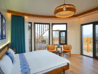 Pomegranate Garden Homestay Hotels in Xiajiang County