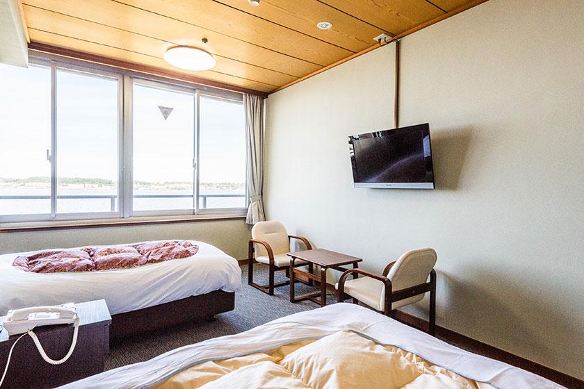 经济双床房，带室内浴缸，禁烟