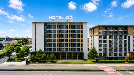 รังสิต เรสซิเดนซ์ แอนด์ โฮเทล by HOTEL DD