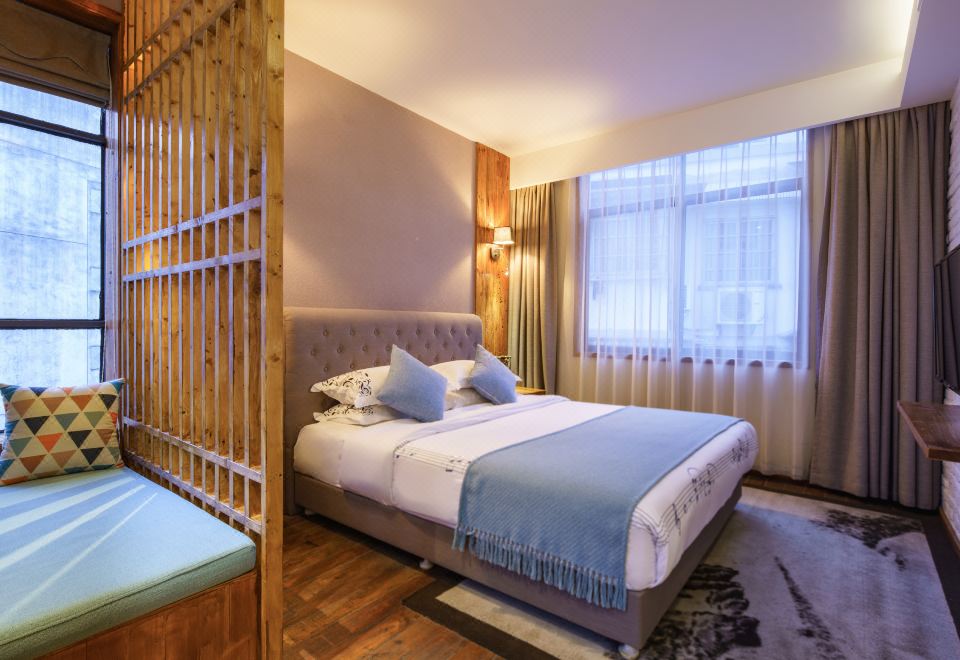 中山·私享阳台园景套房|深泡浴缸+智能马桶+茶台茶具