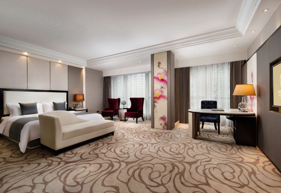 豪華大床房-高速WIFI-辦公區-深泡浴缸-全景落地窗