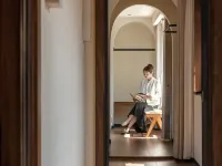 Hongcun Nanhu Guanyuan · Designer Lakeview Vacation Apartment Hotels in Yi County