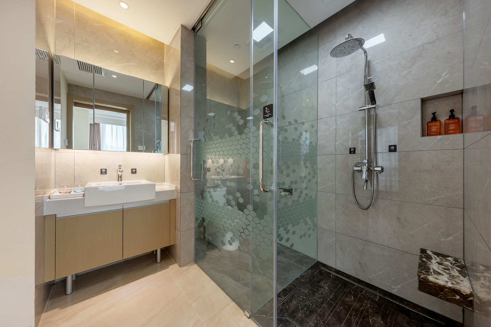 观云·天际270度景观豪华套房[零压床垫+超大空间]