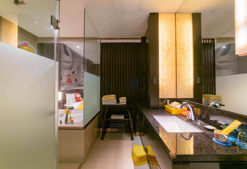 Citic Pacific Zhujiajiao Jin Jiang HotelFamily Friendly Deluxe Room (Double Bed)