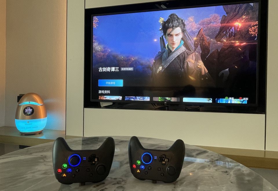 游戏影音湖景大床房