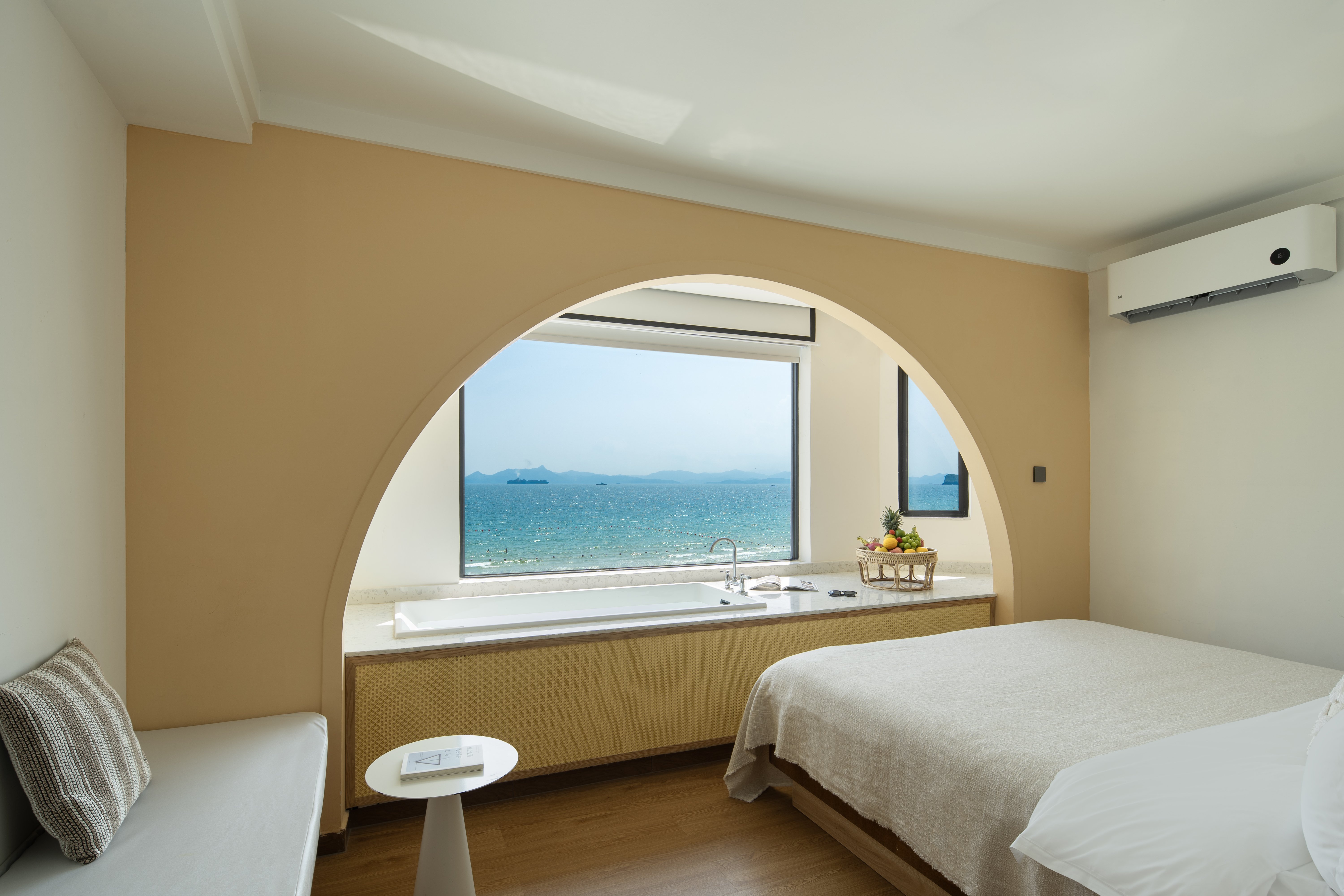 榆光·海景浴缸大床房