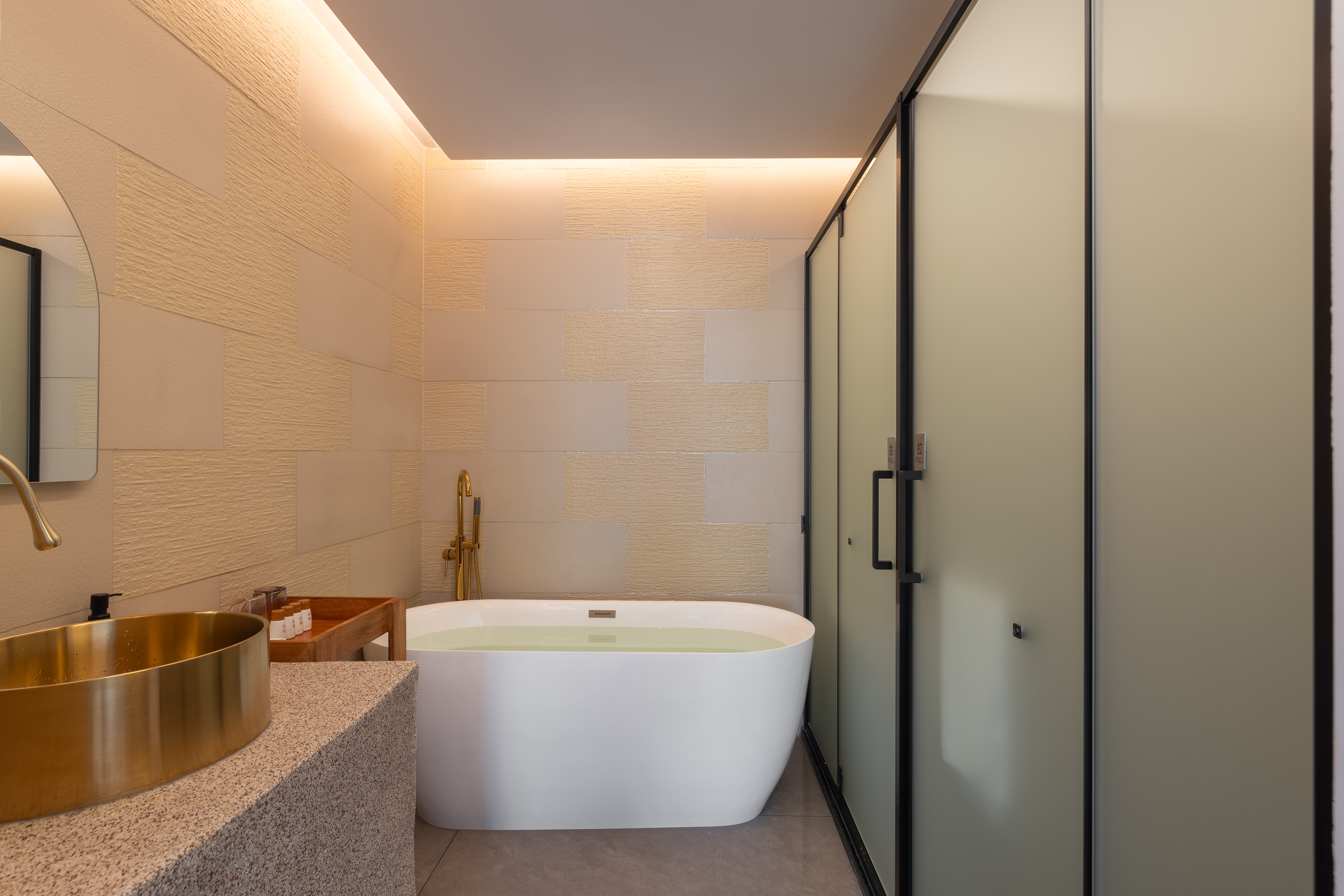 Featured Superior Smart Room (Double Bed) (Bathtub, Bathroom, Floor Heating, Air Conditioner)