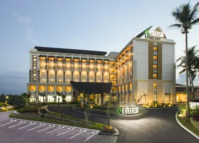 Emersia Hotel & Resort Batusangkar Hotel di 
