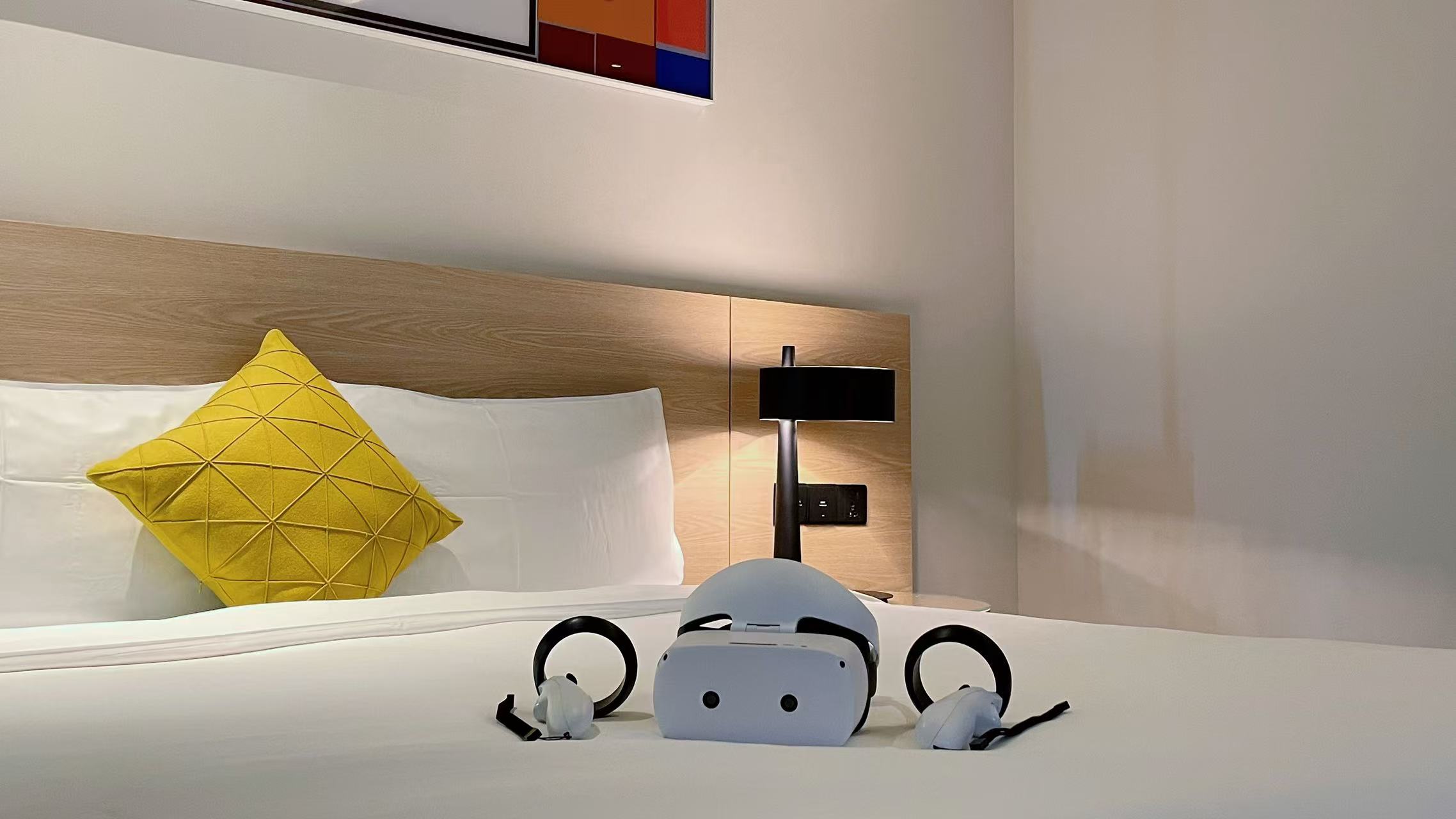 无霾VR影视高级大床房