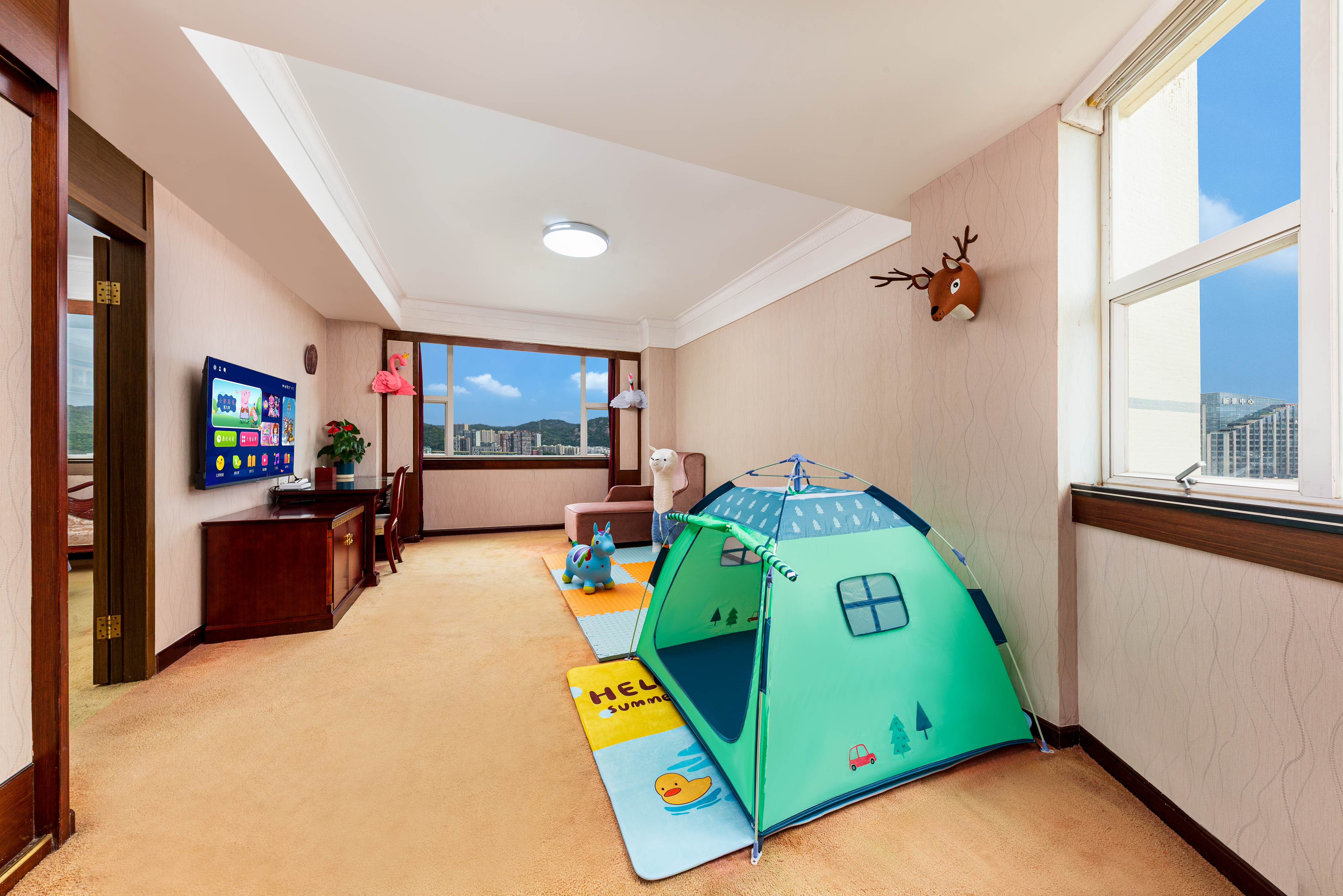 New Forestry HotelParent-child Suite