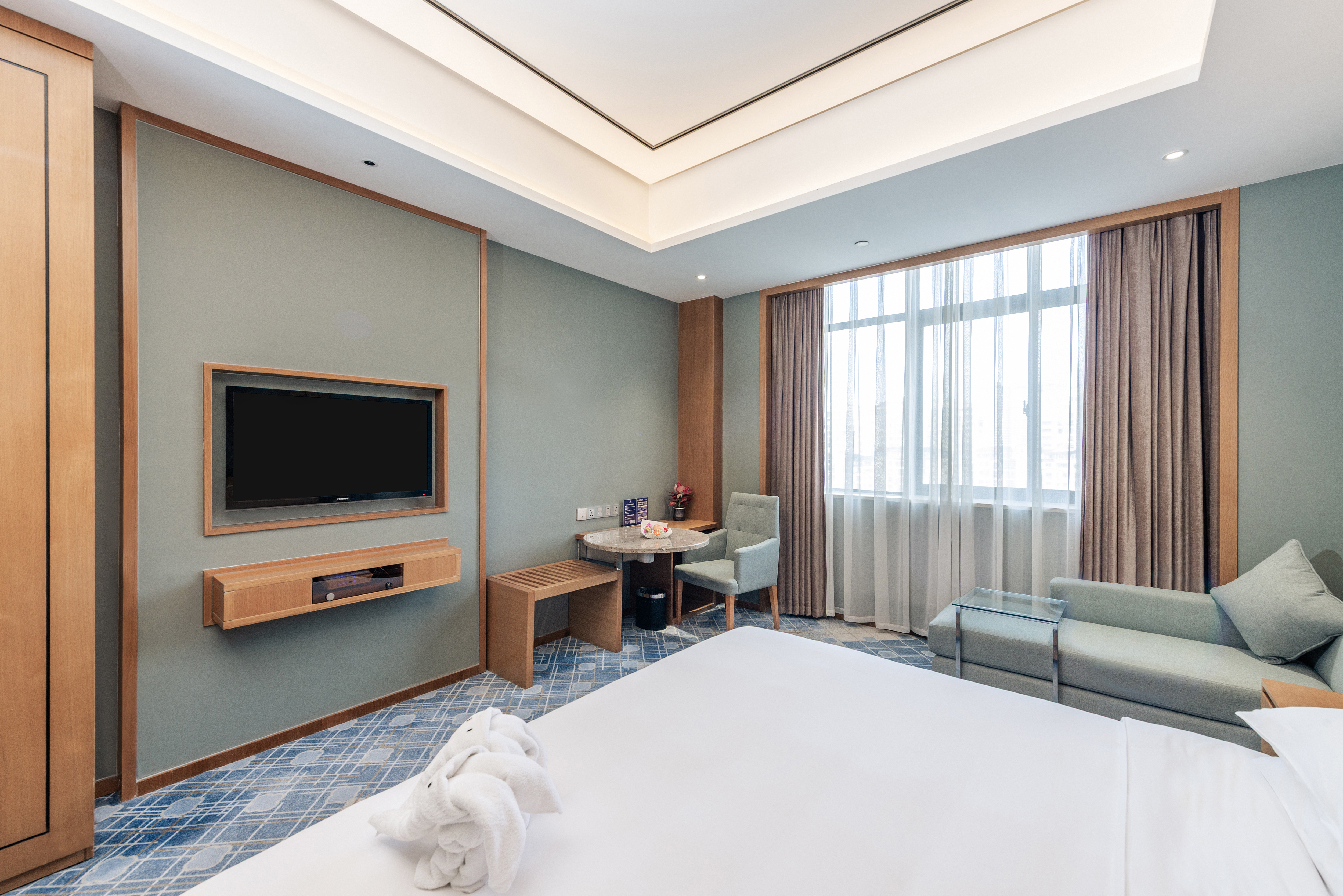 优选豪华大床房