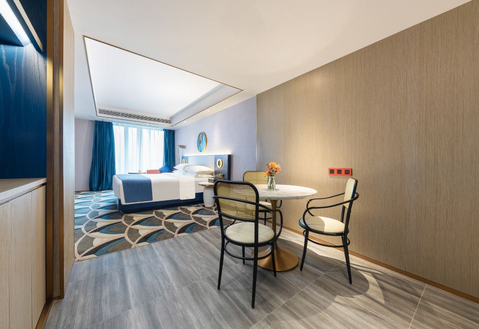 Jiyue Hotel (Nanxiong RT-Mart)Executive Queen Room