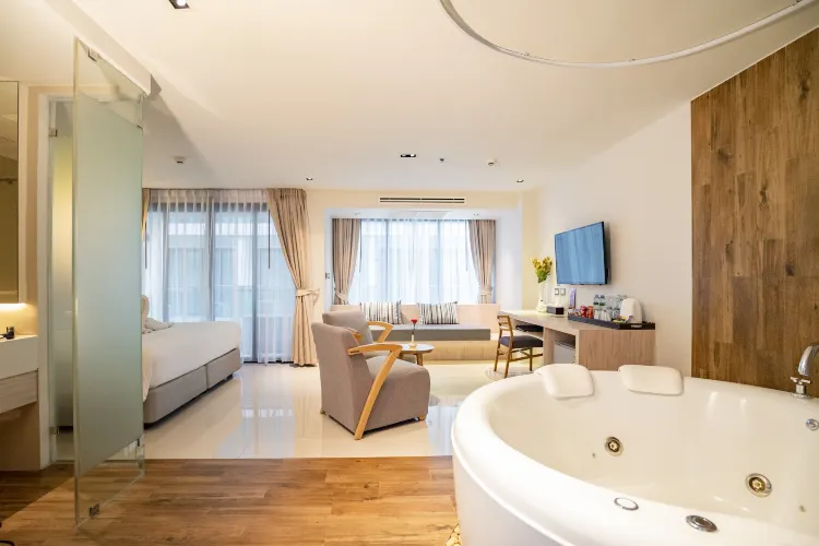 ห้องแกรนด์ดีลักซ์จากุชชี