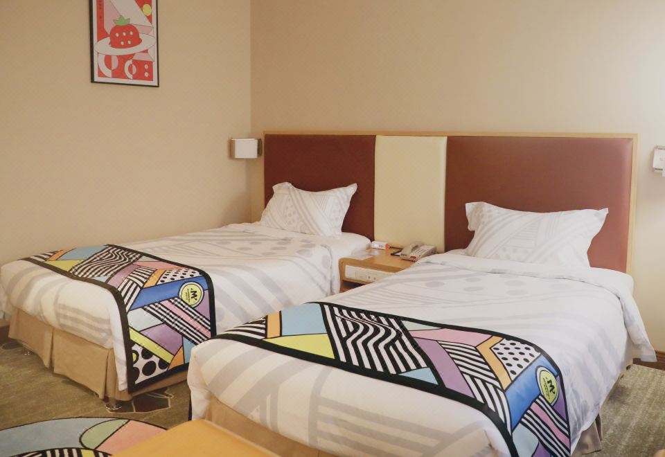 Beijing Xinqiao HotelStrawberry Music Star Quality Twin Room