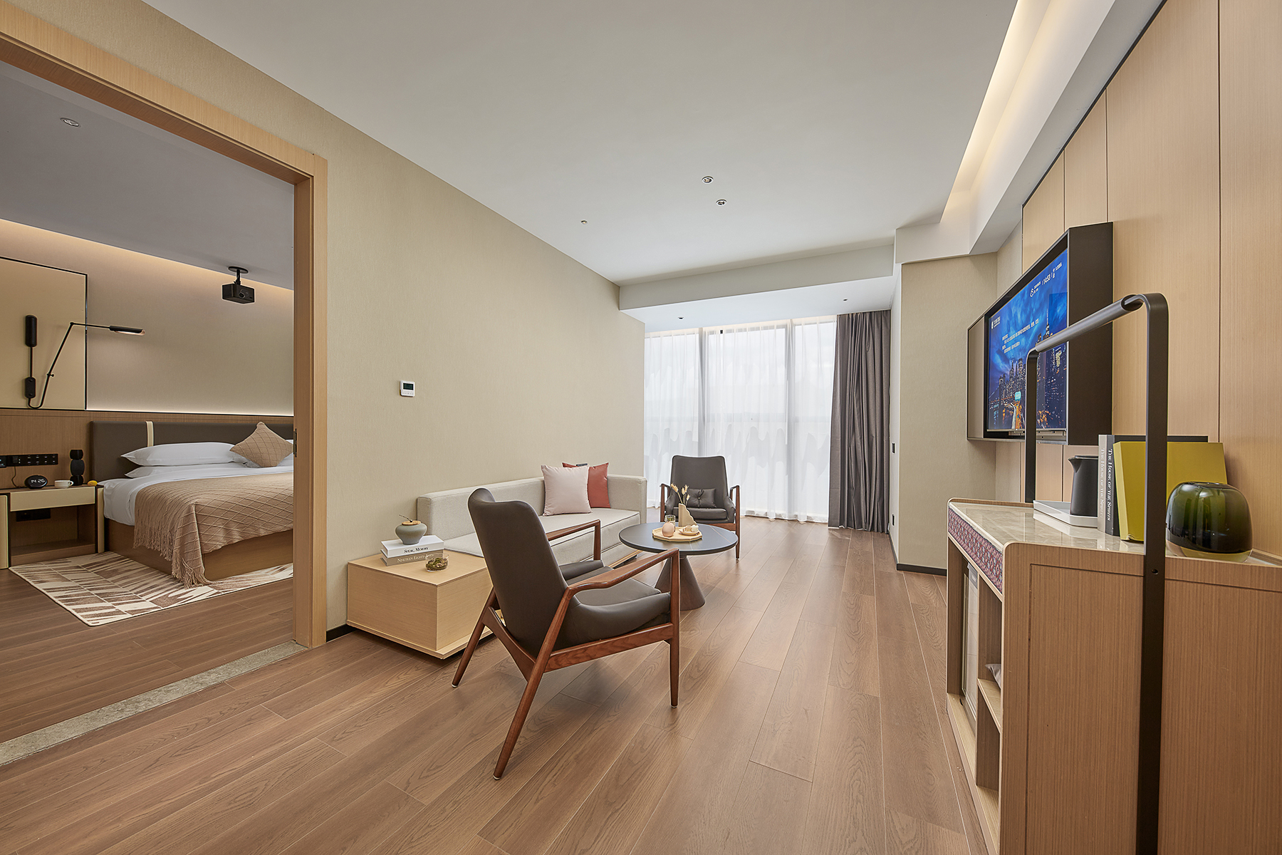 豪华行政套房（智能客控+记忆枕+空调+冰箱）