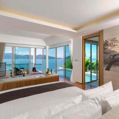 Top Floor Pool Villa With Ocean View