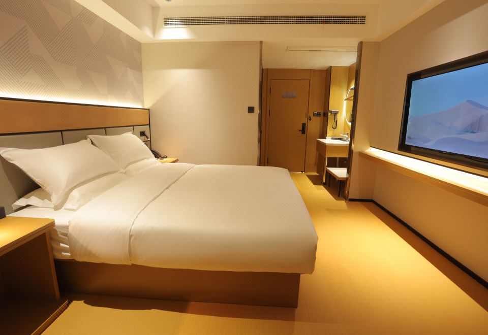 Smart Standard Room (Double Bed)