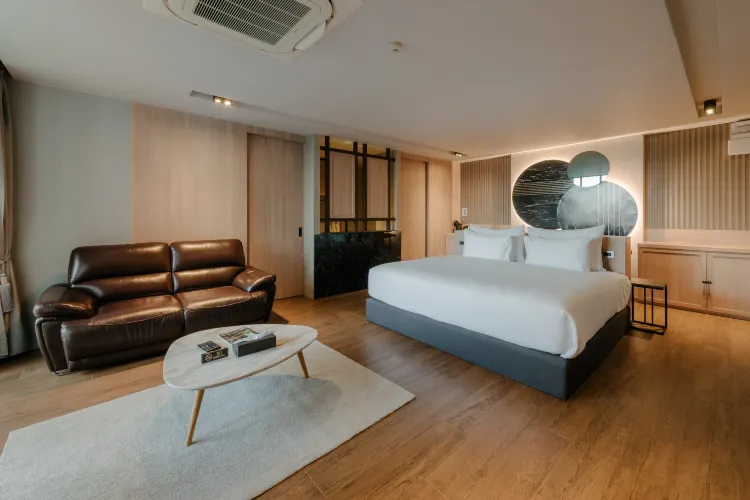 ห้องดีลักซ์ วิวสระน้ำ