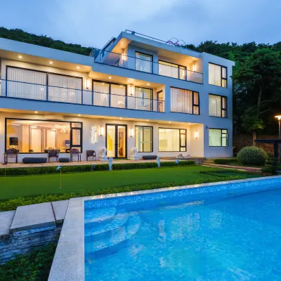 June Bay. sea and sunr i se Golf Pool Seaview Villa (Zhujiajian Nansha Store) Hotels near Zhujiajian Daqingshan Scenic Spot