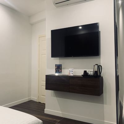 Deluxe Queen Room Napoliday Promo Code