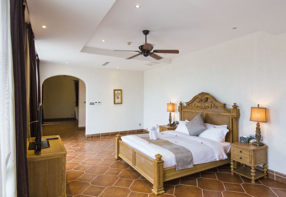 Xikang Yunshe Wellness & Resort HainanVintage Castle Suite