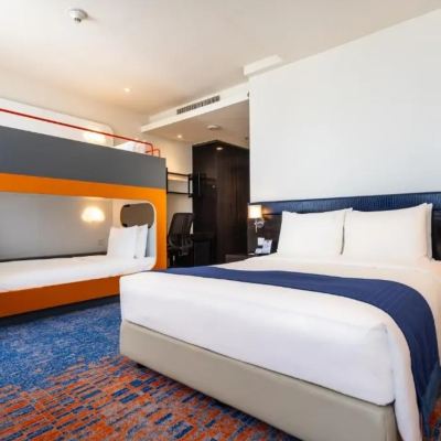 家庭房 曼谷暹羅智選假日酒店 （SHA Extra Plus）優惠