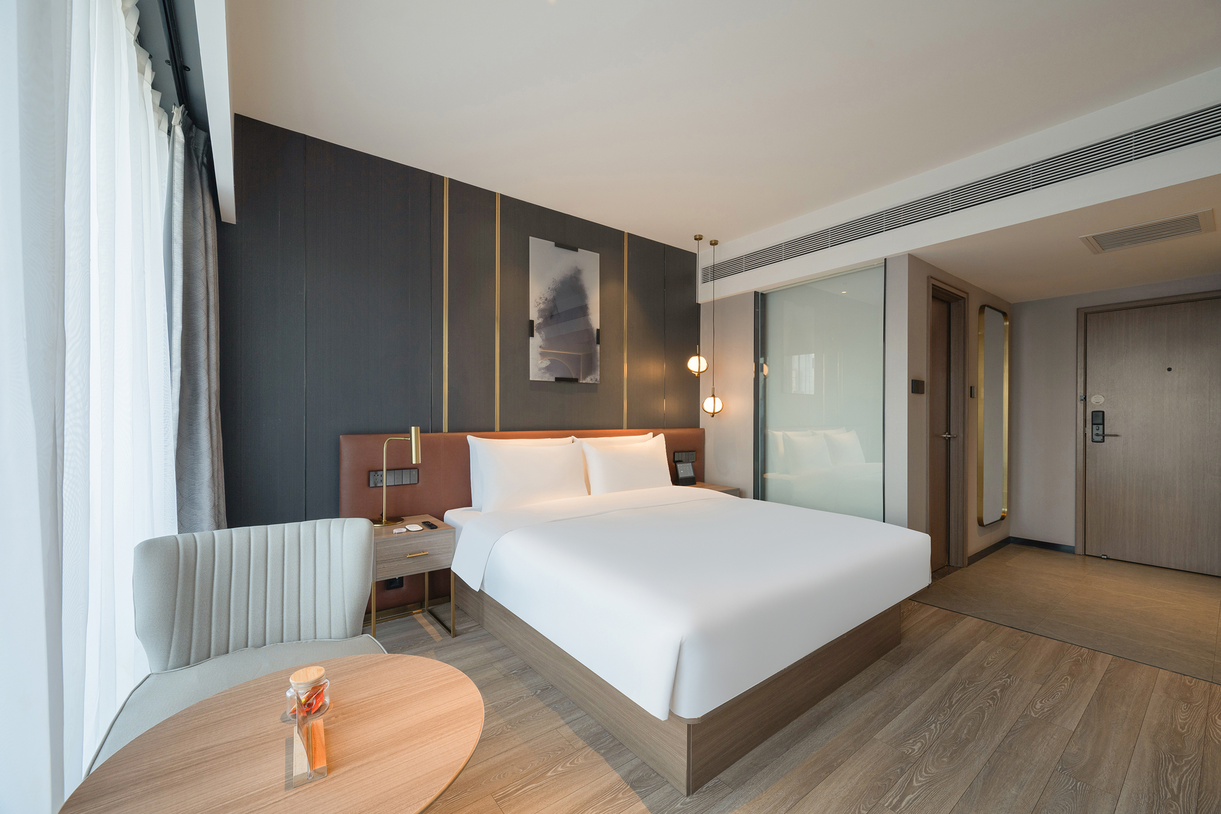 高级大床房（65寸投屏电视+全屋智能客控）