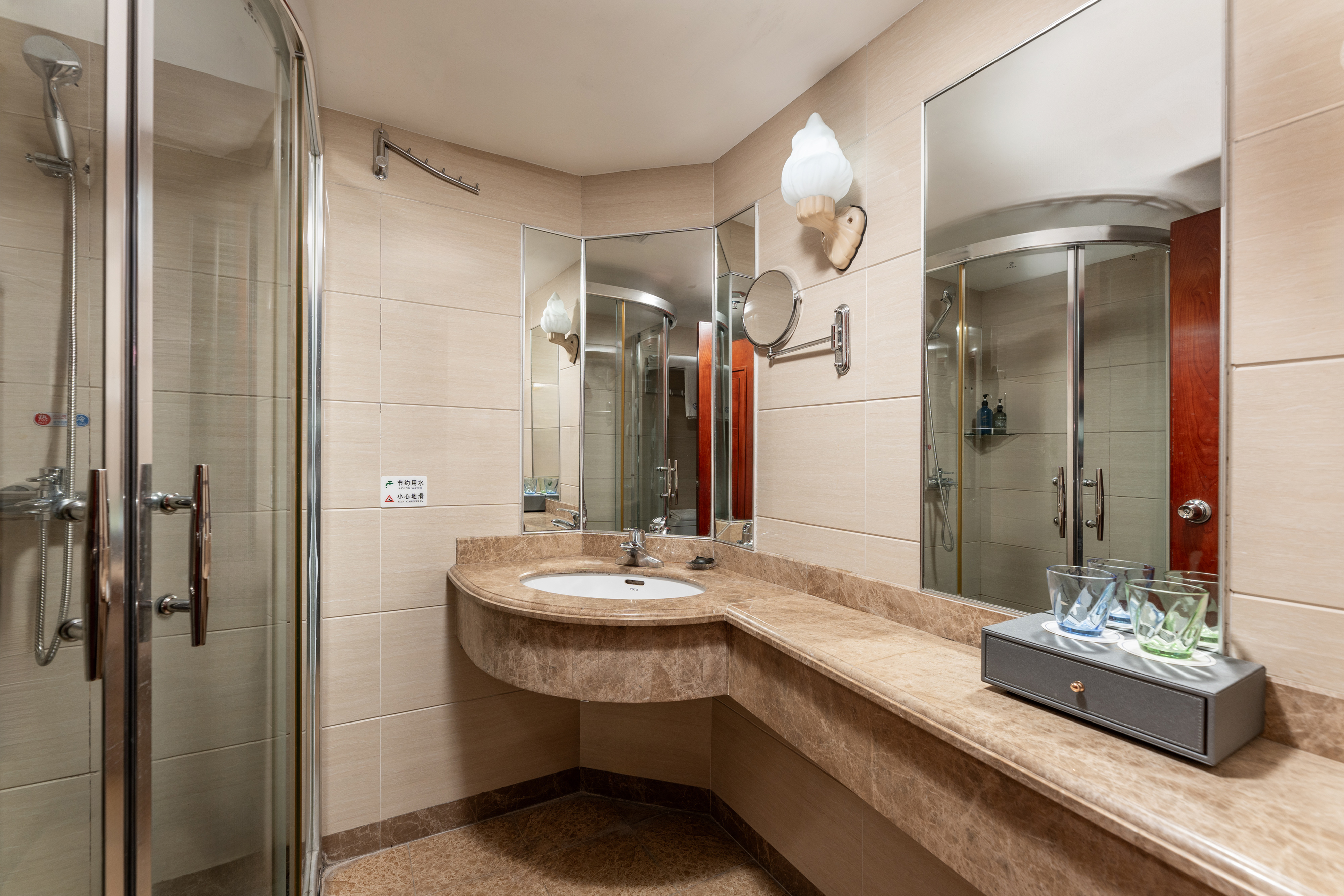 行政雙床房（高空城景·冰箱）