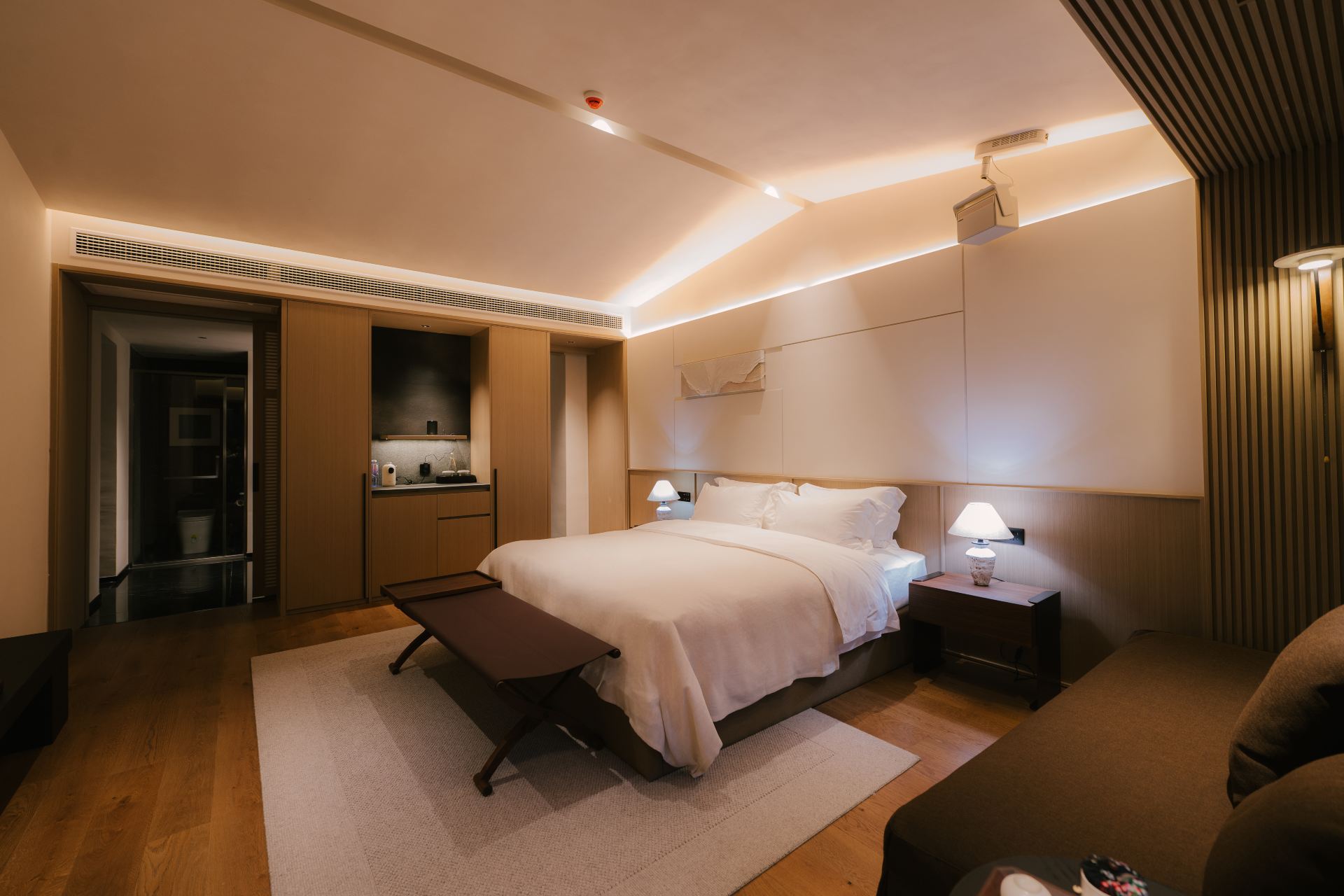 Featured Room， - Mountain-View (Double Bed)