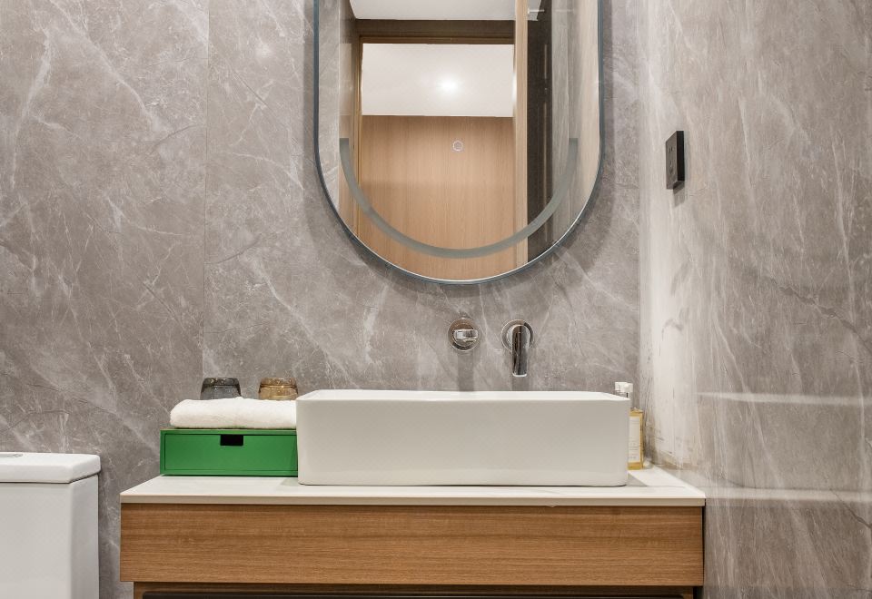 豪华西塔景大床房（璀璨西塔夜景+云朵记忆枕）