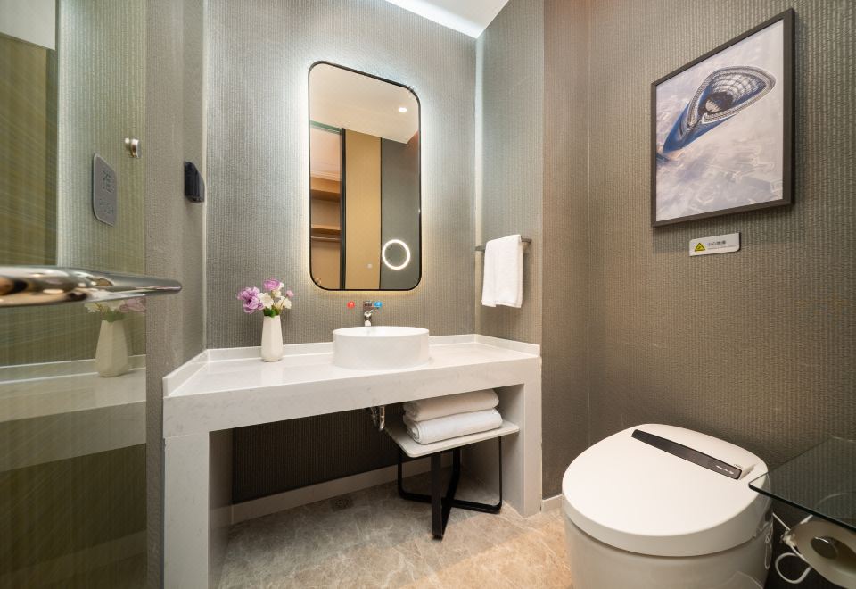 Magnotel Hotel (Jinzhong Lingshi Xinjian Street)Zero Pressure Elegant Twin Room