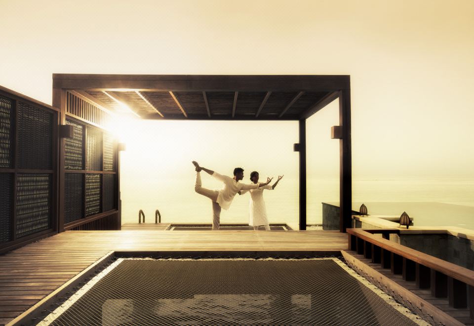 日出水上泳池别墅