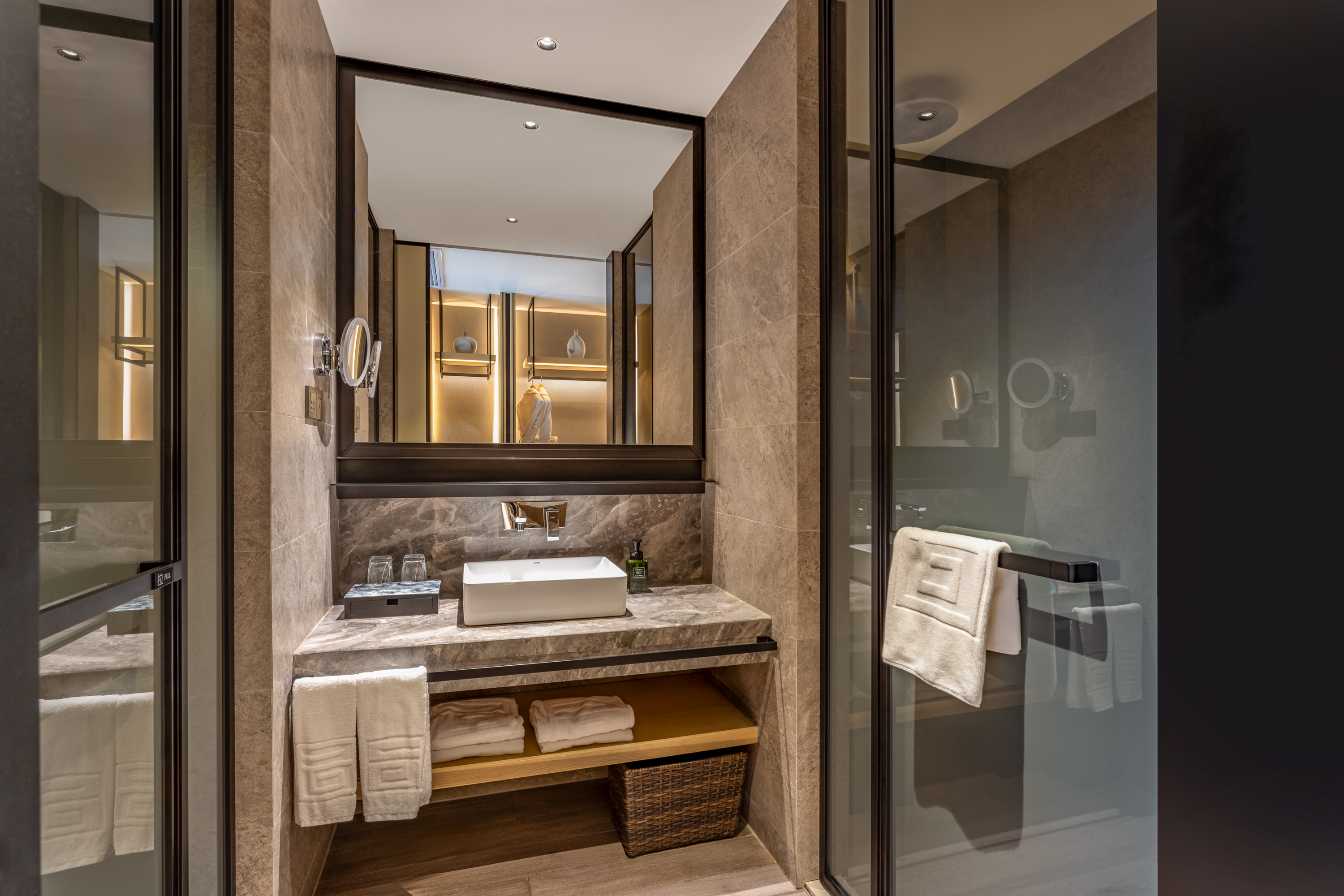 樱桃小丸子主题房（手机投屏+小冰箱+蓝牙音箱）