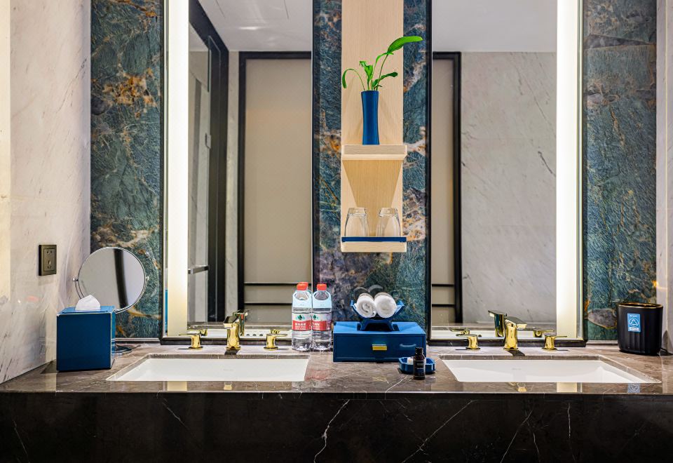 豪華園景雙床房