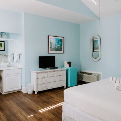 Classic King Amsterdam's Curry Mansion Inn Promo Code