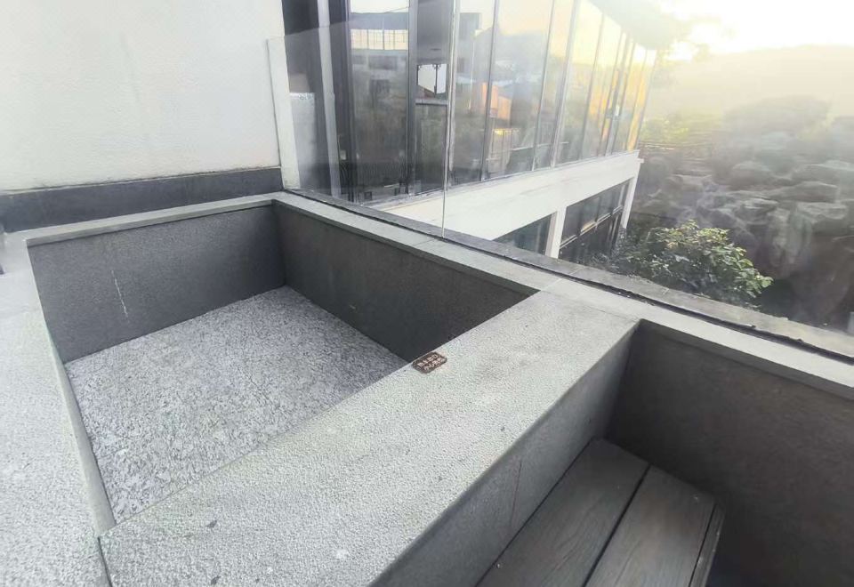 別墅三居一廳一泡池（A幢）