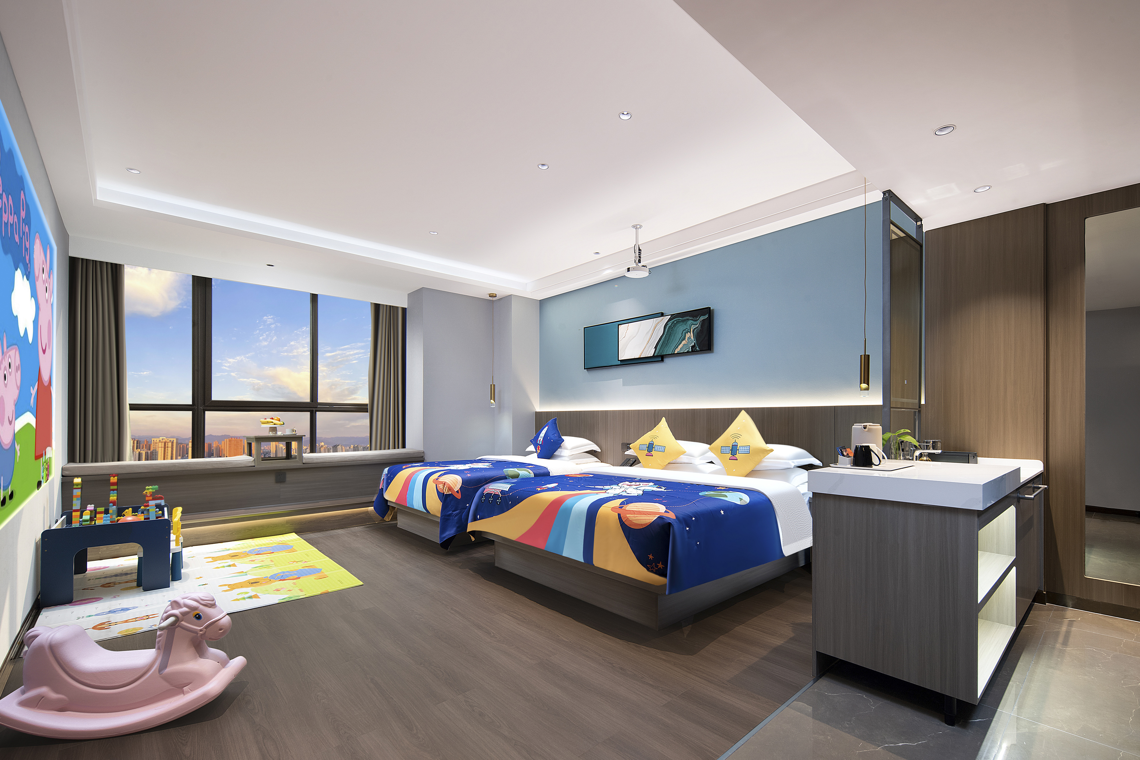 云上溫馨樂趣家庭房