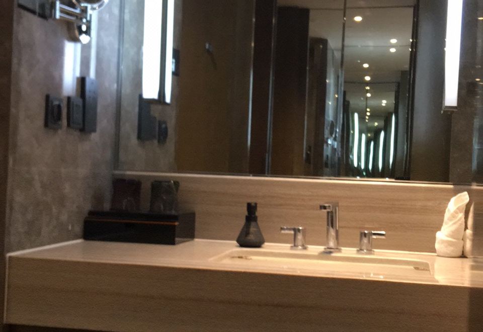 高級低敏雙床房（Acca Kappa洗護用品）