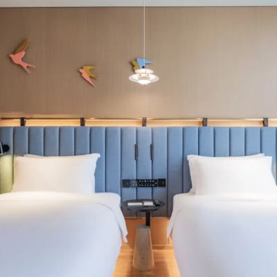 雅緻雙床房【燈光療愈+智能馬桶】 吳先生的飯店（西安小寨科技路地鐵站店）優惠