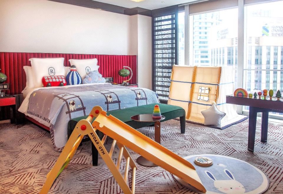 Regent Shanghai PudongClub Family Friendly Themed Room