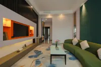 Three Thousand Miles Hotel（Guide County Bus Station Store)